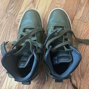 Nike Air Force 1 green